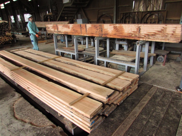 ペンシルシダー　無垢材