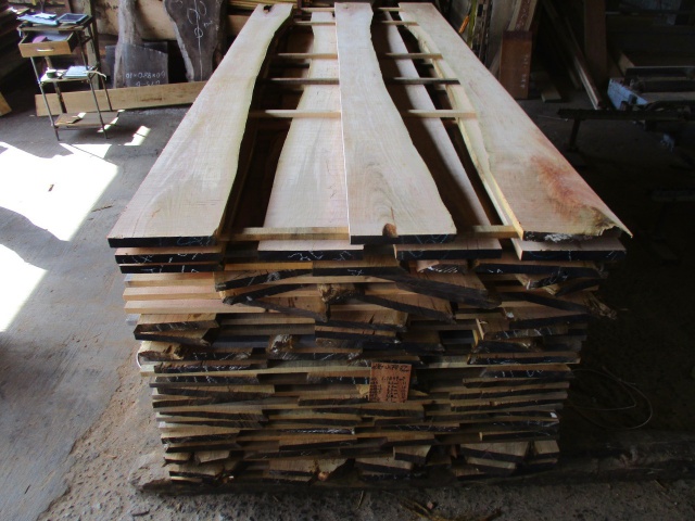 山桜（ヤマザクラ）　無垢材