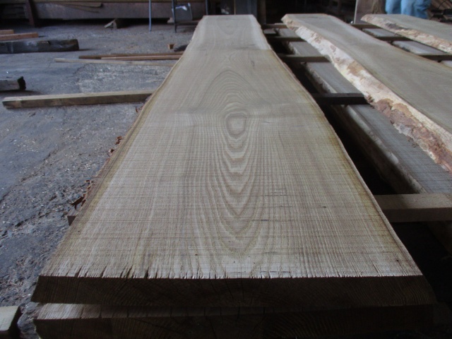 栗（クリ）　無垢材