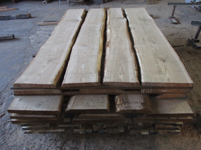 栗（クリ）　無垢材