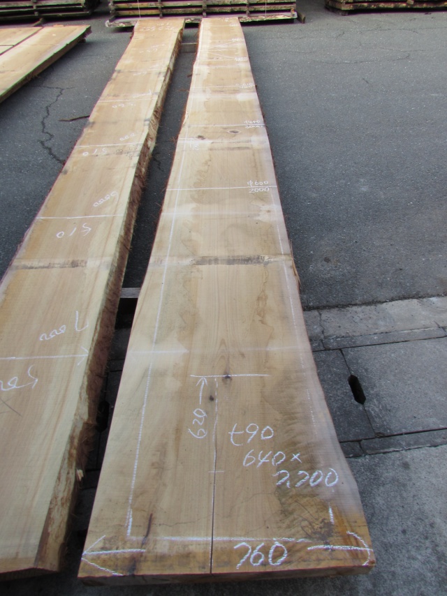 檜（ヒノキ）　一枚板