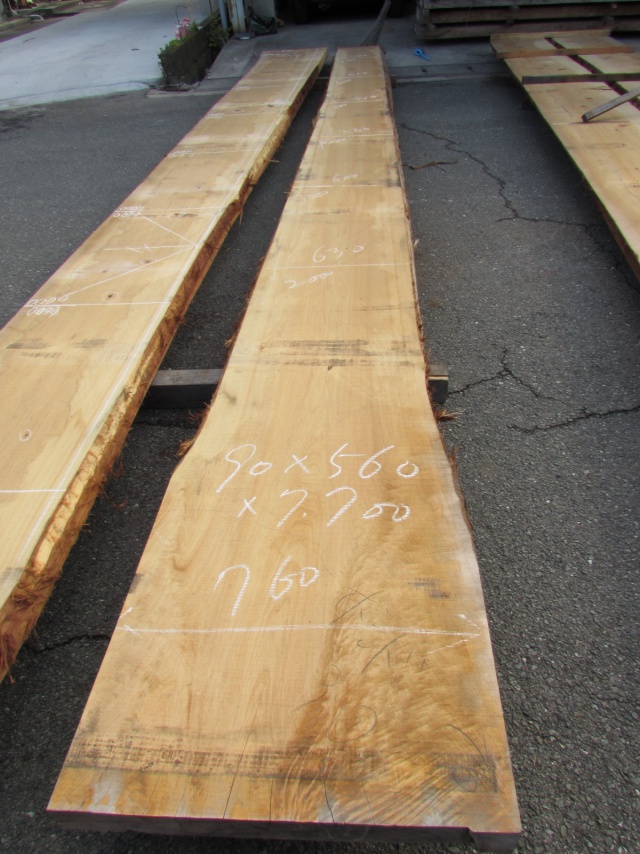 檜（ヒノキ）　一枚板