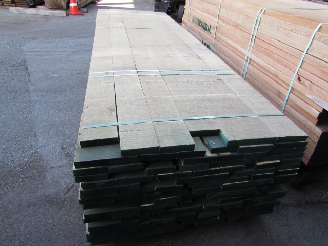 バスウッド　無垢材