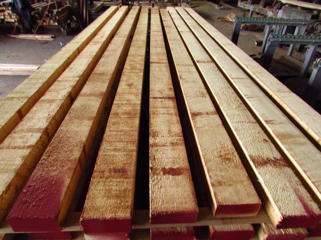 米檜葉（ベイヒバ）　無垢材