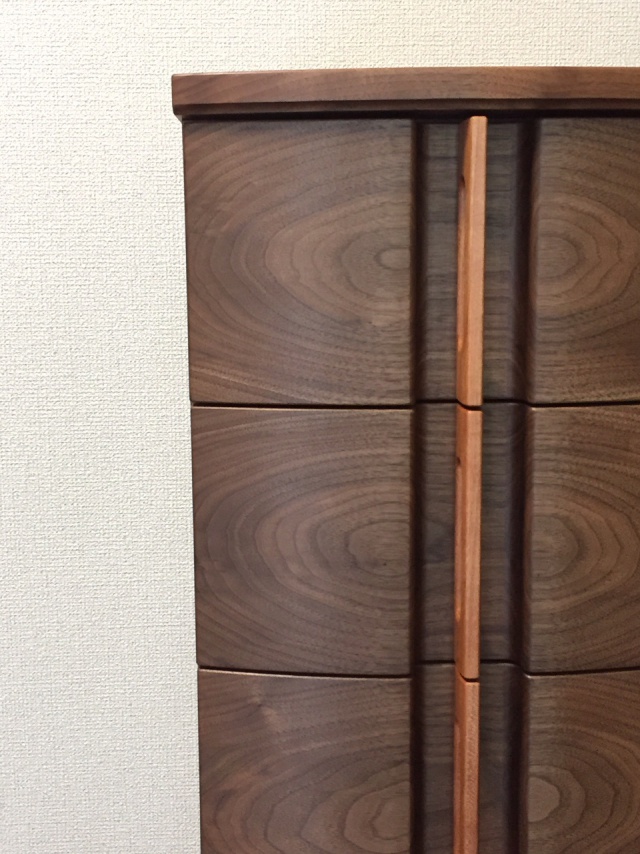 ウォールナット　無垢材