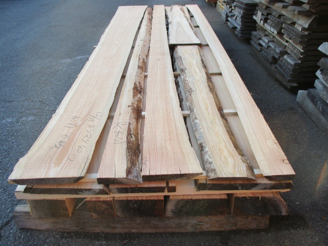 唐松（カラマツ）　無垢材