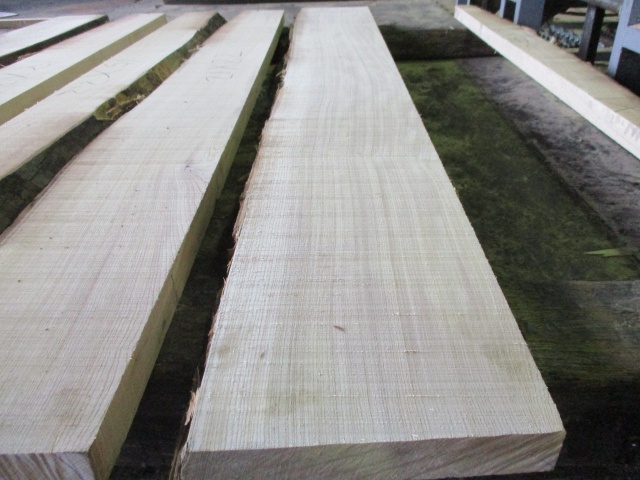 栓（セン）　無垢材