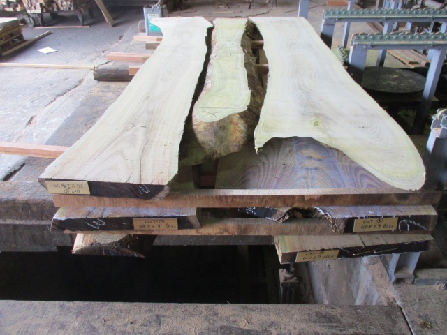 黄蘗（キハダ）　無垢材