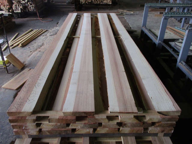 杉（スギ）　無垢材