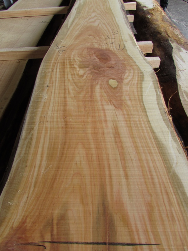 山桜（ヤマザクラ）　無垢材