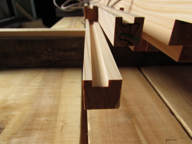 檜（ヒノキ）　無垢材