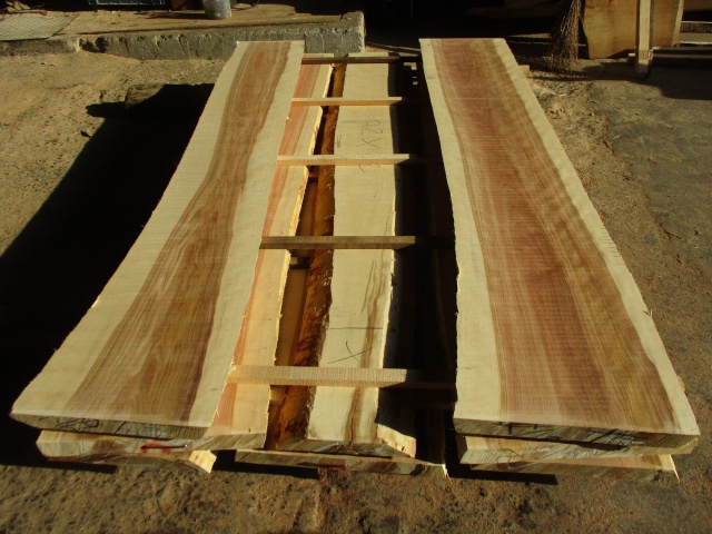 真樺（マカバ）　無垢材