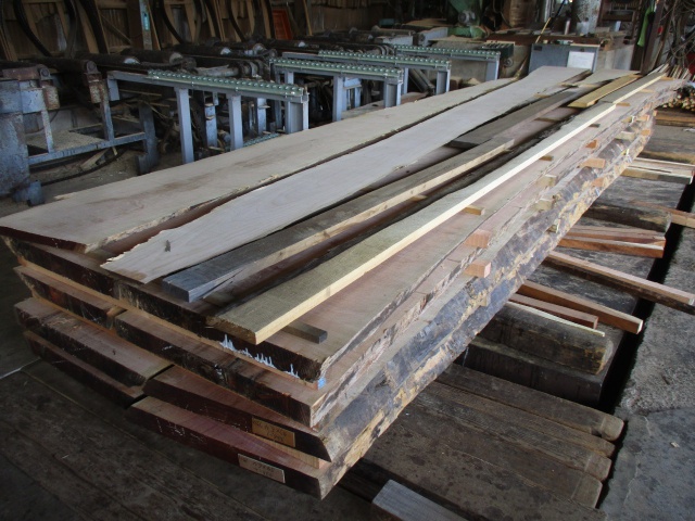 チェリー　無垢材