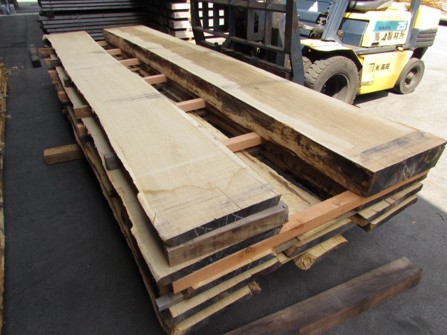 楢（ナラ）　無垢材