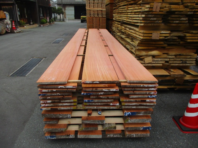 アフリカンマホガニー　無垢材