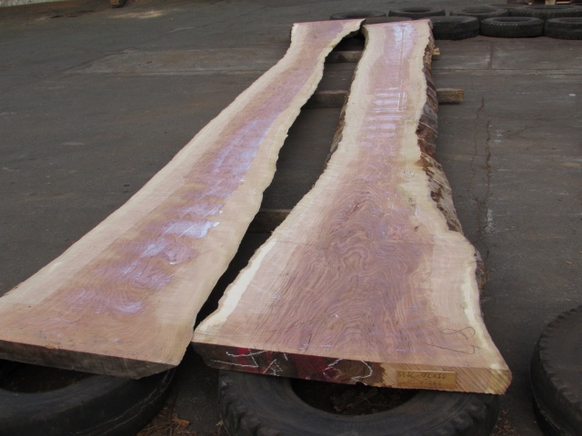 チェリー　無垢材