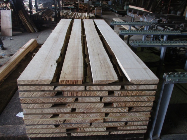 バルサム　無垢材