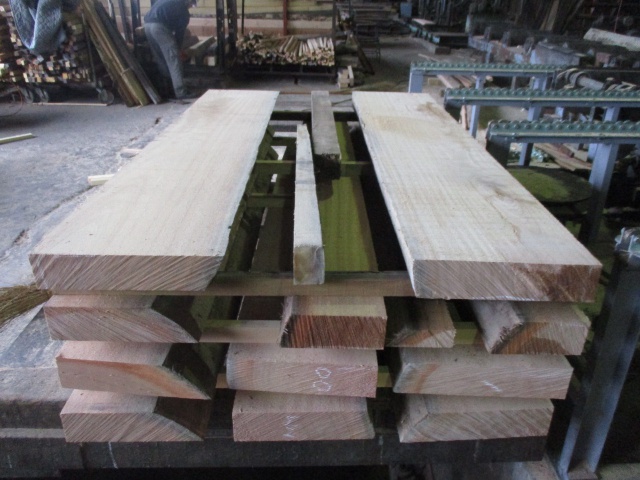 レッドセラヤ　無垢材