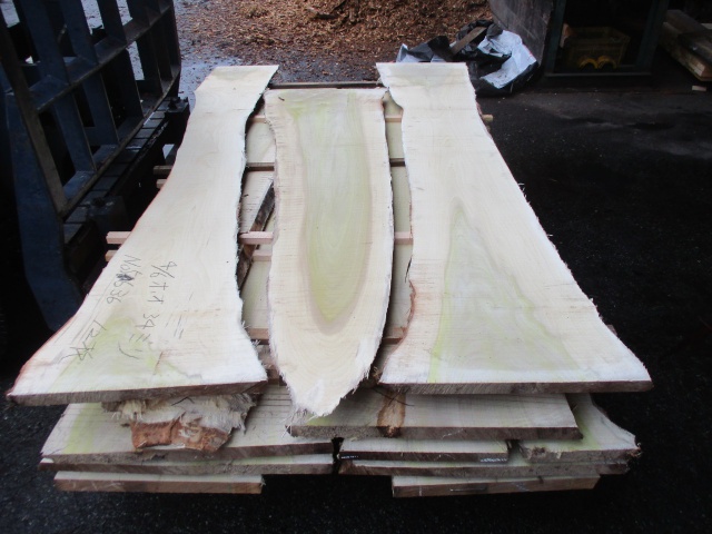 朴（ホオ）　無垢材