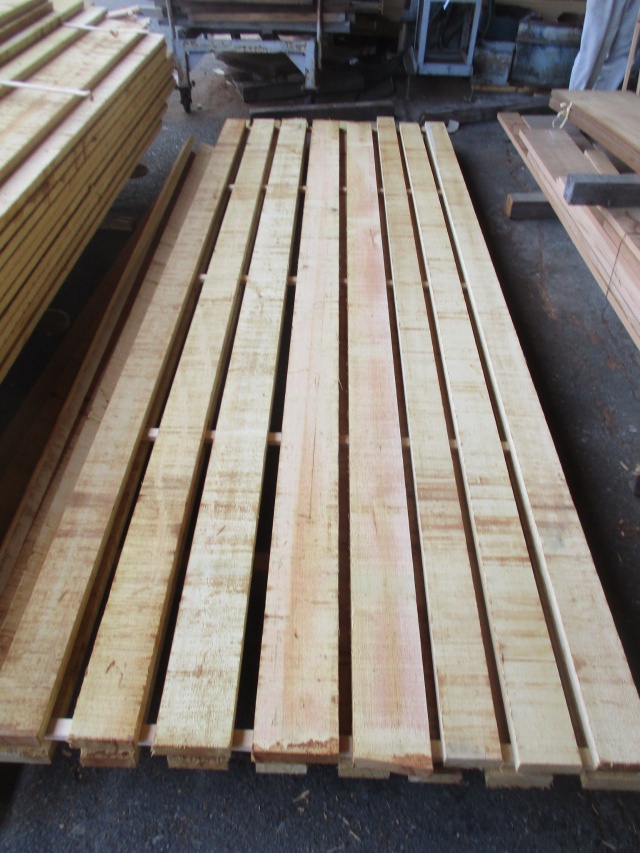 米檜葉（ベイヒバ）　無垢材