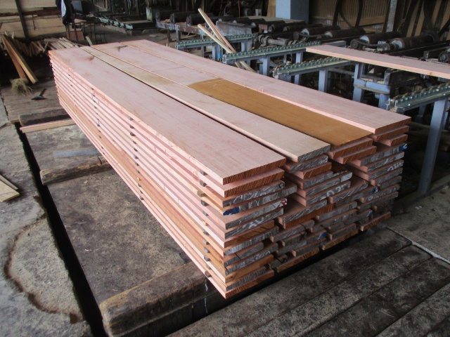 アフリカンマホガニー　無垢材