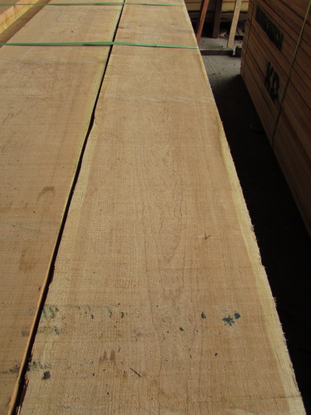 チェリー　無垢材