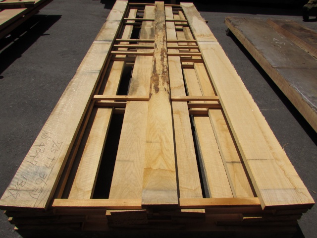 楢（ナラ）　無垢材