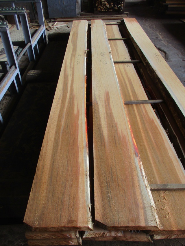 米杉（ウエスタンレッドシダ―）　無垢材