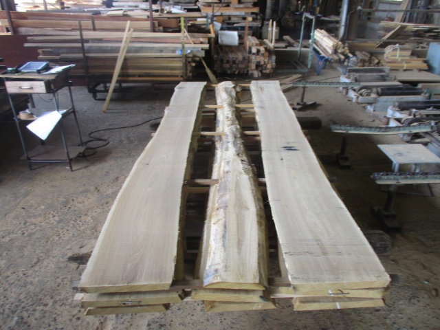 栗（クリ）　無垢材