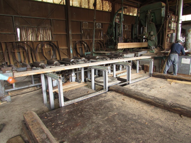 米栂（ベイツガ）　無垢材