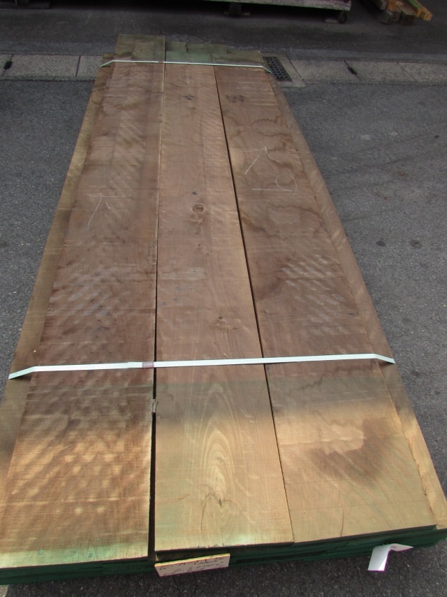 ウォールナット　無垢材