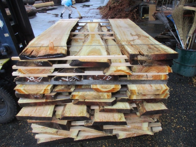 山桜（ヤマザクラ）　無垢材