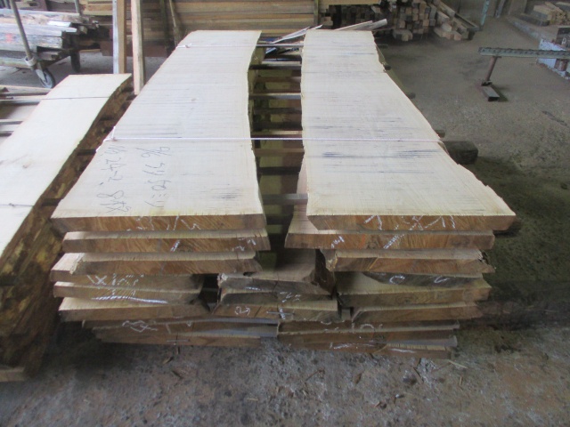 栗（クリ）　無垢材