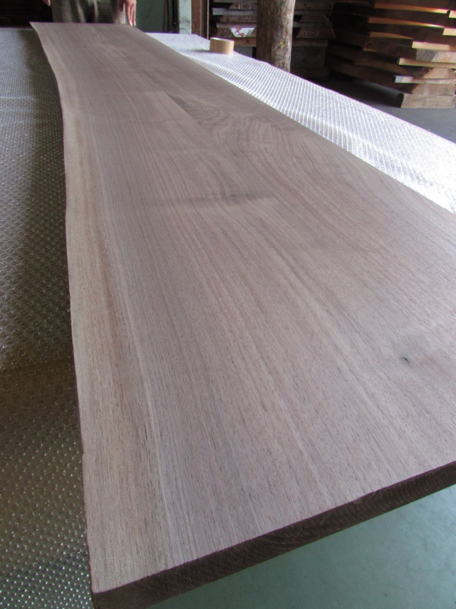 ウォールナット 一枚板