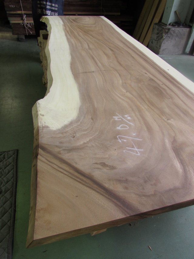 モンキーポッド 一枚板