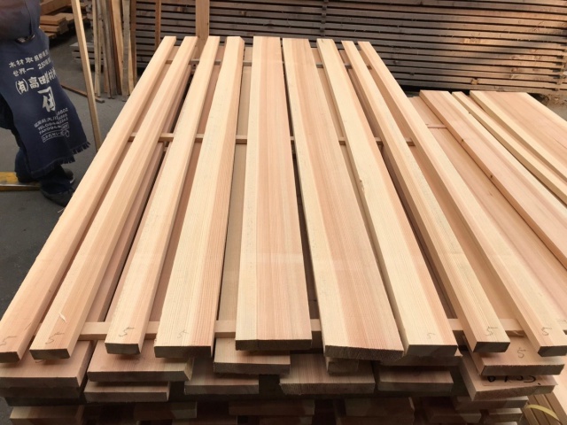 吉野杉(ヨシノスギ) 無垢材