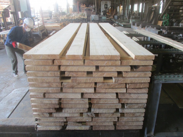 バルサム　無垢材