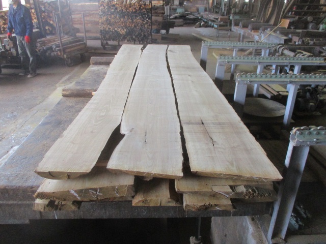 栗（クリ）　無垢材