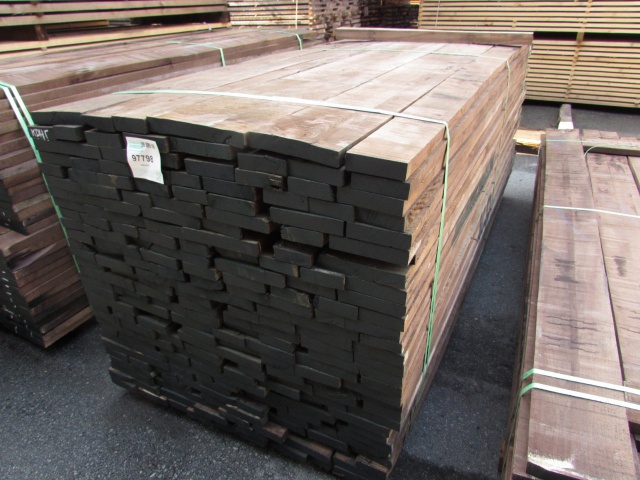 ウォールナット　無垢材