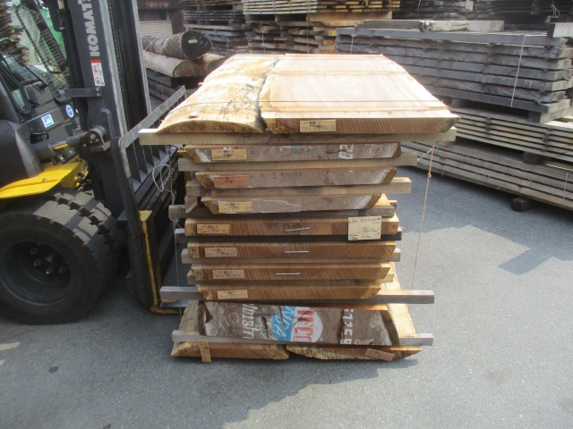 イロコ　無垢材