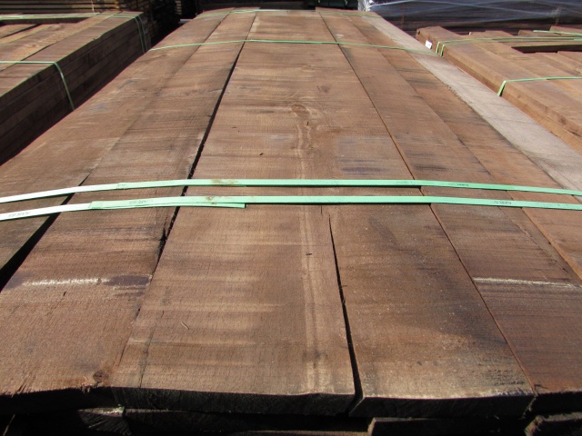 ウォールナット　無垢材