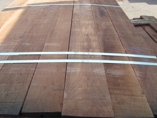 ウォールナット　無垢材