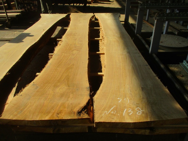 栗（クリ）　無垢材