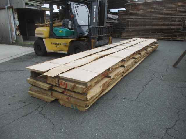 楢（ナラ）　無垢材