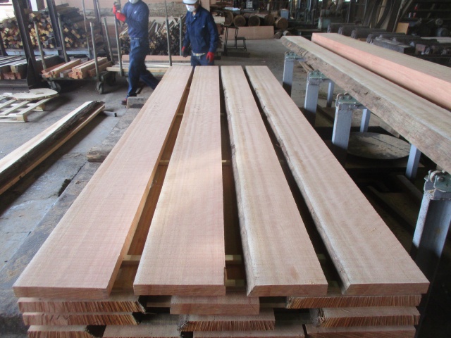 ペンシルシダー　無垢材