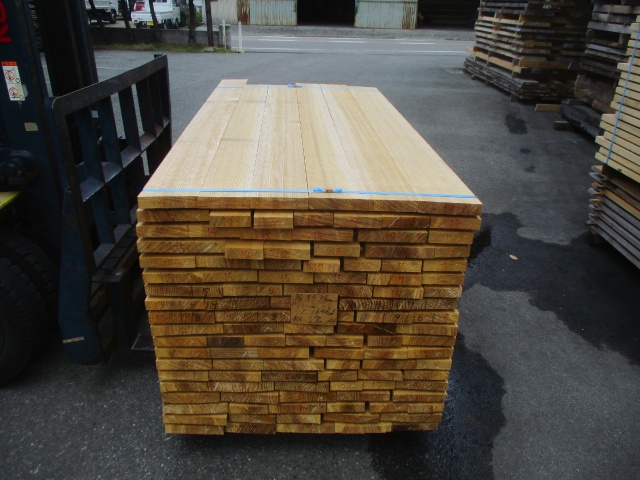 杉（スギ）　無垢材