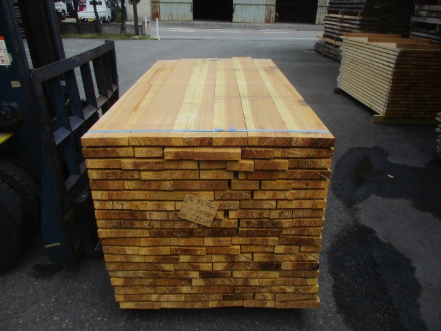 杉（スギ）　無垢材