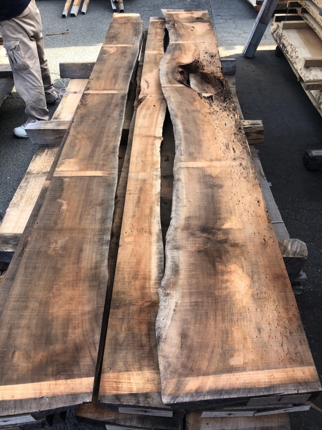 チェリー無垢材