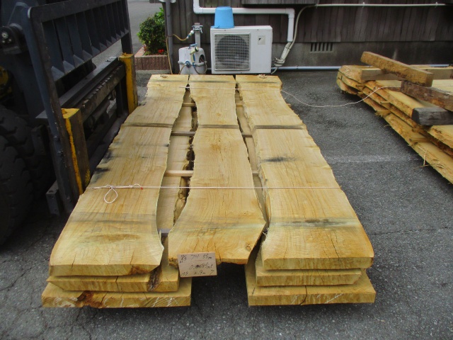 栗（クリ）　無垢材