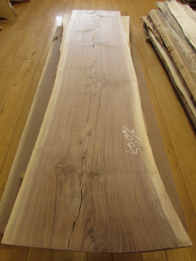 ウォールナット　一枚板